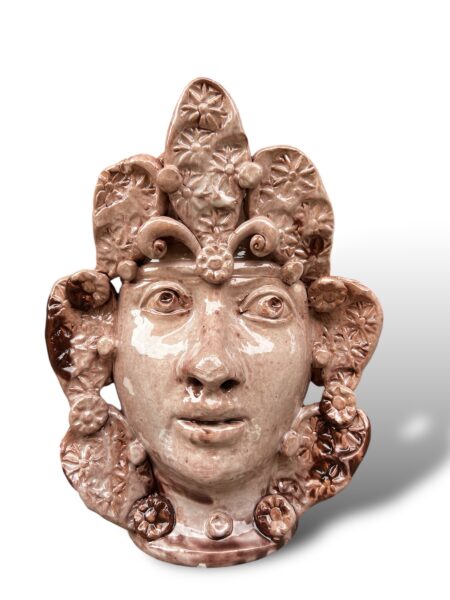 Testa Mitologica con applicazioni di Pale di Fico D'india - BW in ceramica di Santo Stefano di Camastra