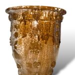 Vaso con applicazioni -M- in Ceramica di Santo Stefano di Camastra